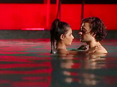 Rat Ko Akeli Ldki Ko Dekh Kr Apni Havas Bujai